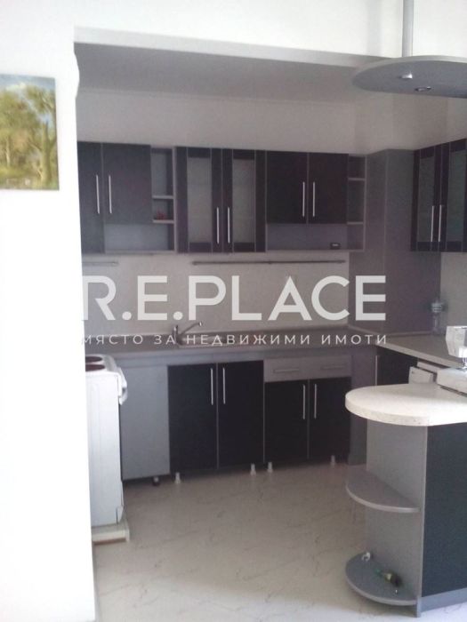 Продава тристаен апартамент в ж.к.Бриз, гр. Варна