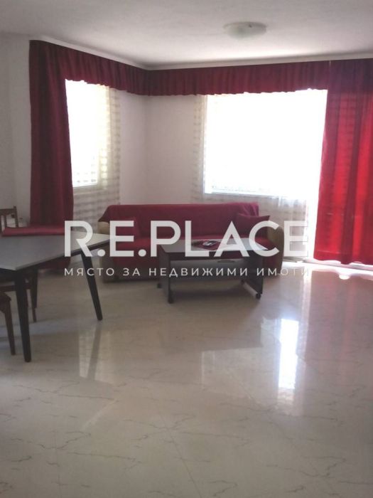 Продава тристаен апартамент в ж.к.Бриз, гр. Варна