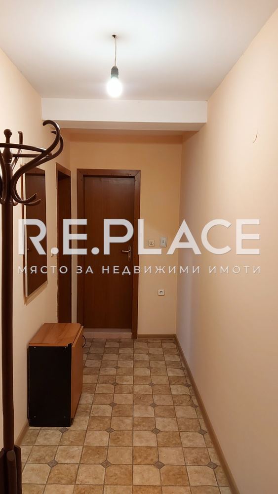 Едностаен апартамент под наем район спортна зала