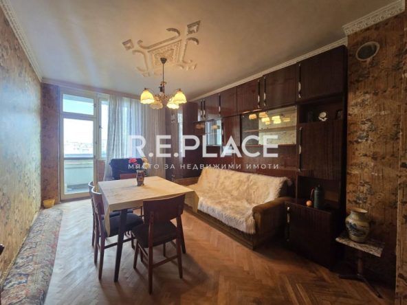 Продава тристаен апартамент в кв. Владислaвово, гр.Варна