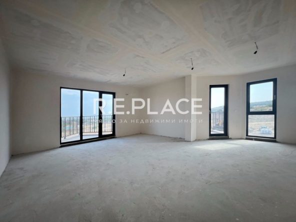 Продава тристаен, тухлен апартамент в квартал Виница, гр. Варна.