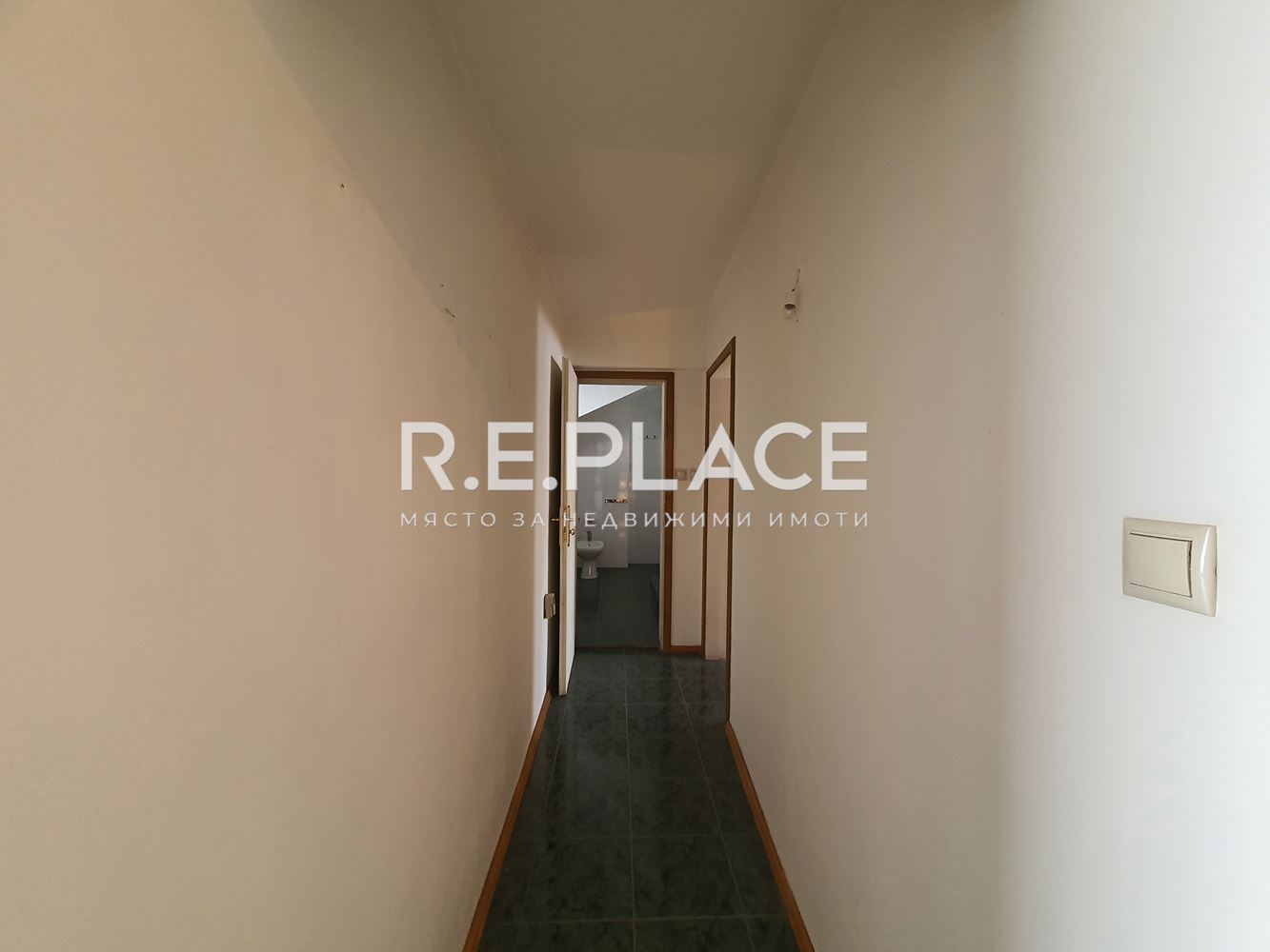 Продава мезонет район: Окръжна болница - Генерали, град Варна