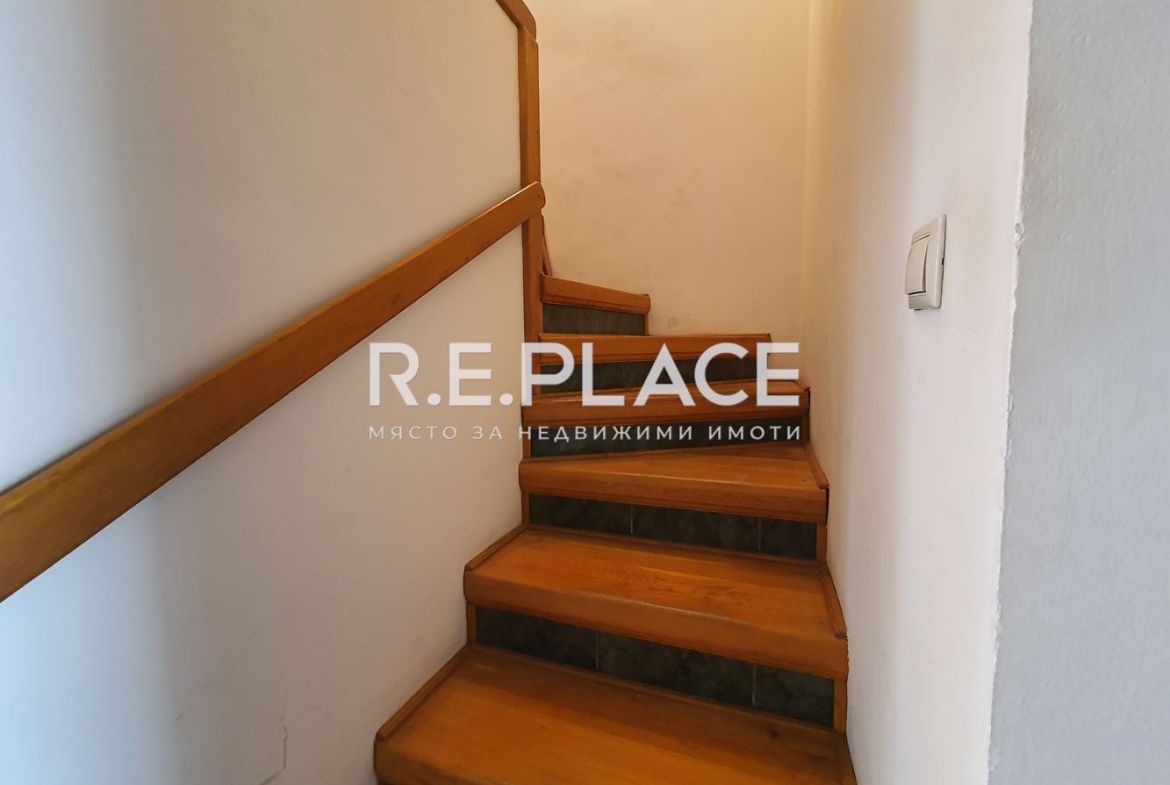 Продава мезонет район: Окръжна болница - Генерали, град Варна