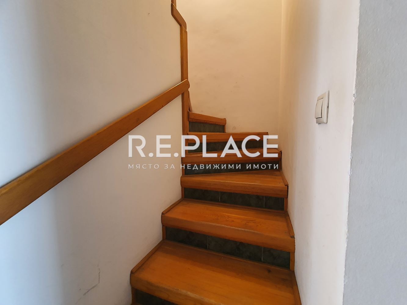 Продава мезонет район: Окръжна болница - Генерали, град Варна