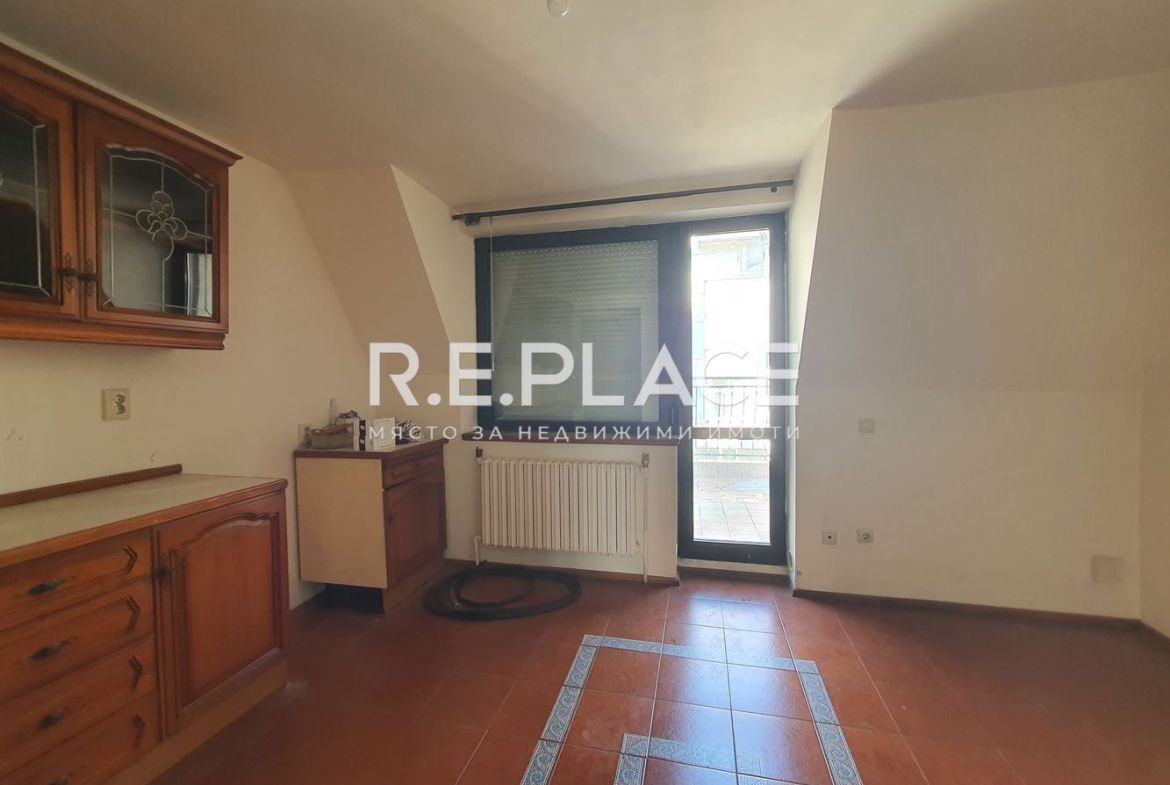 Продава мезонет район: Окръжна болница - Генерали, град Варна