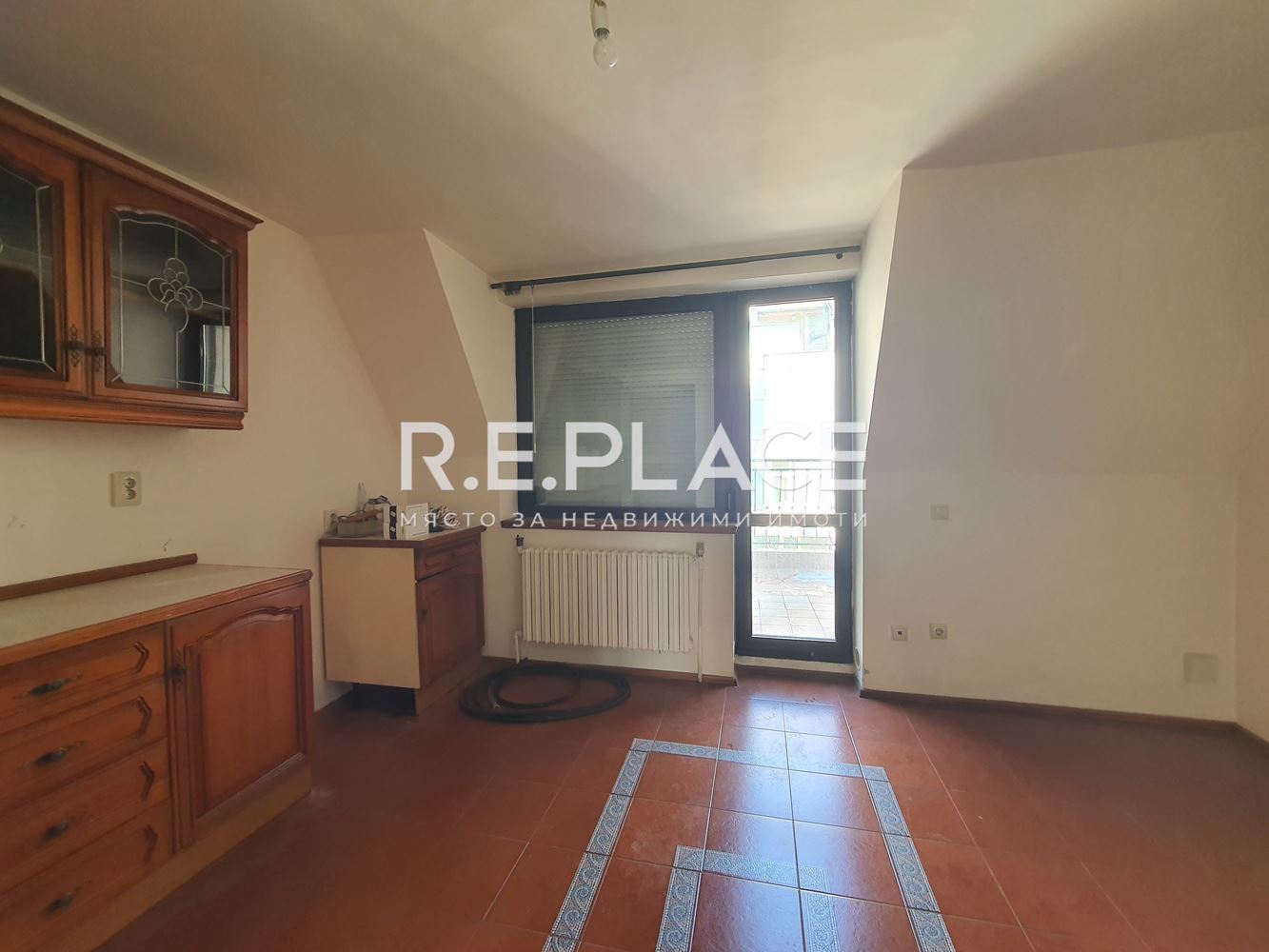 Продава мезонет район: Окръжна болница - Генерали, град Варна