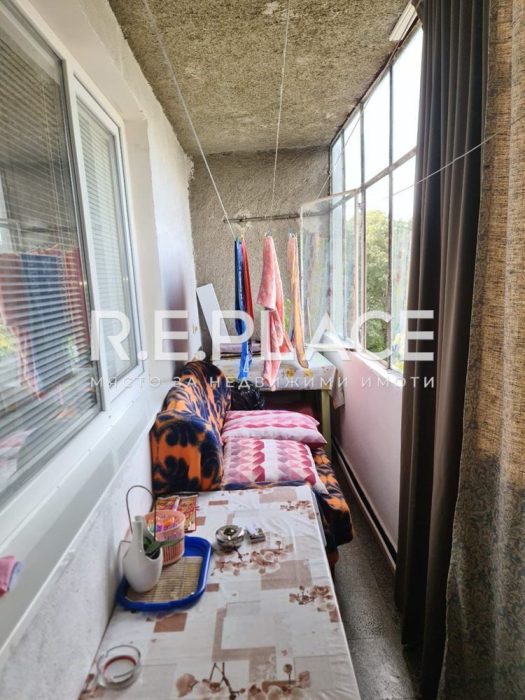 Продава тристаен апартамент в Младост, град Варна