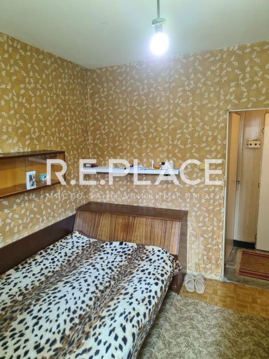 Продава тристаен апартамент в Младост, град Варна