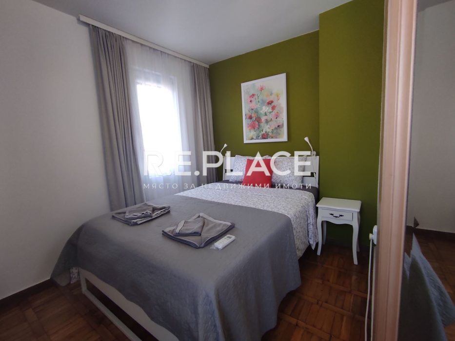 Продава двустаен тухлен апартамент в квартал Лятно кино Тракия, град Варна