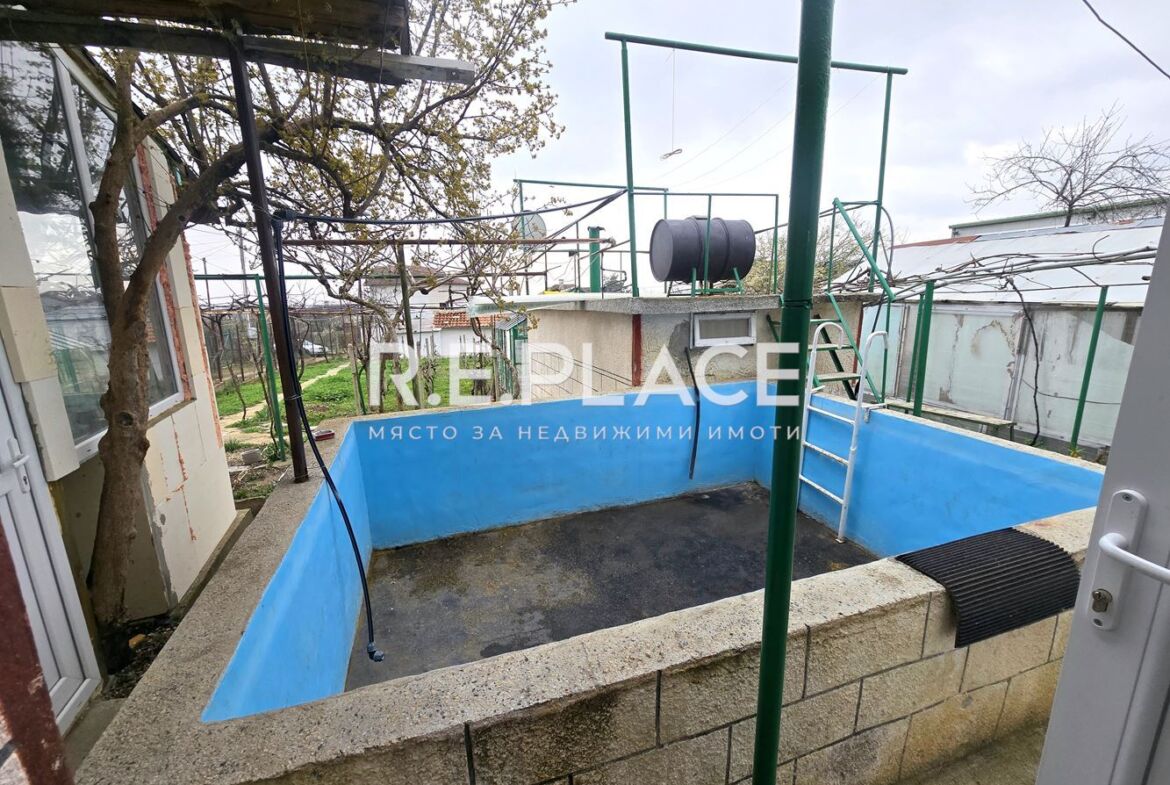 Етаж от къща под наем в м-ст Франга дере, Варна