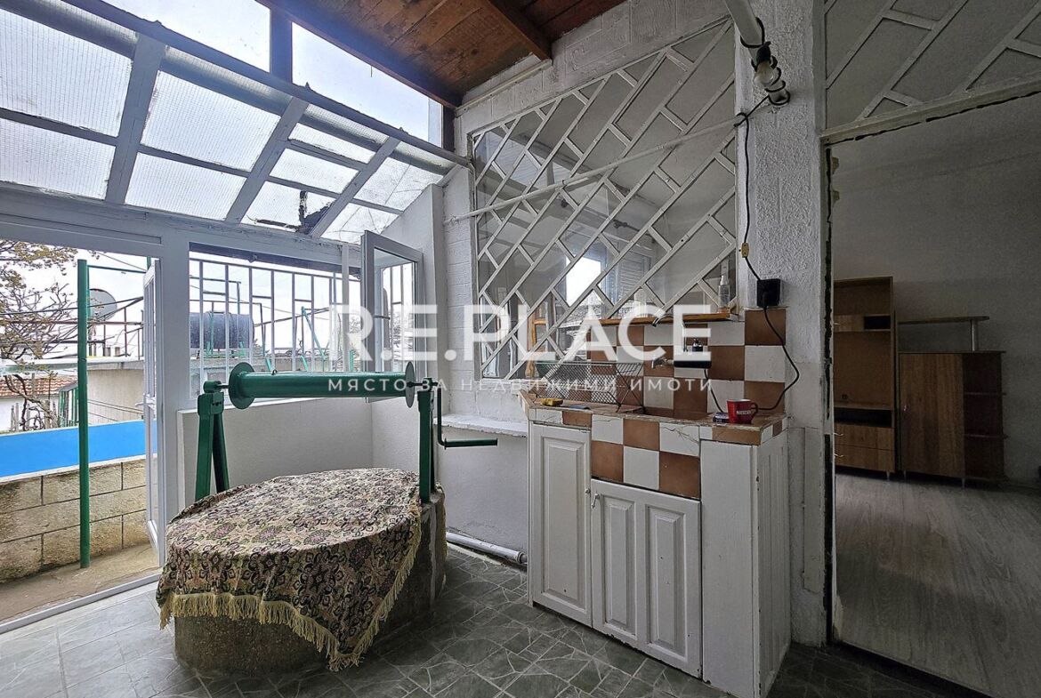 Етаж от къща под наем в м-ст Франга дере, Варна