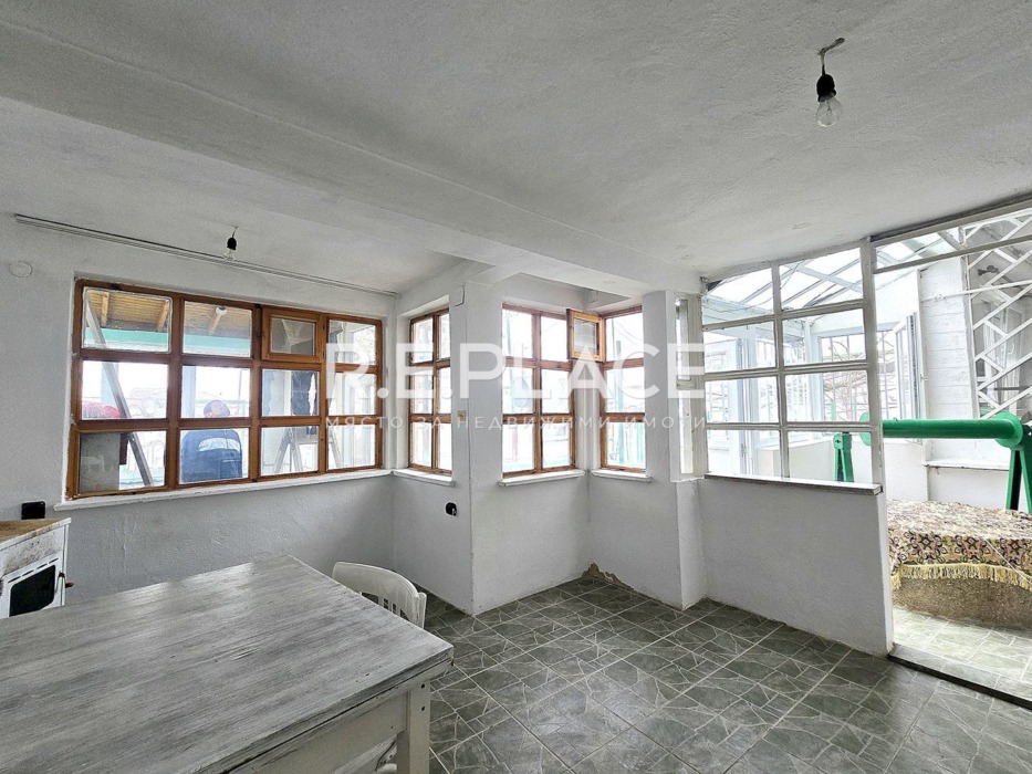 Етаж от къща под наем в м-ст Франга дере, Варна