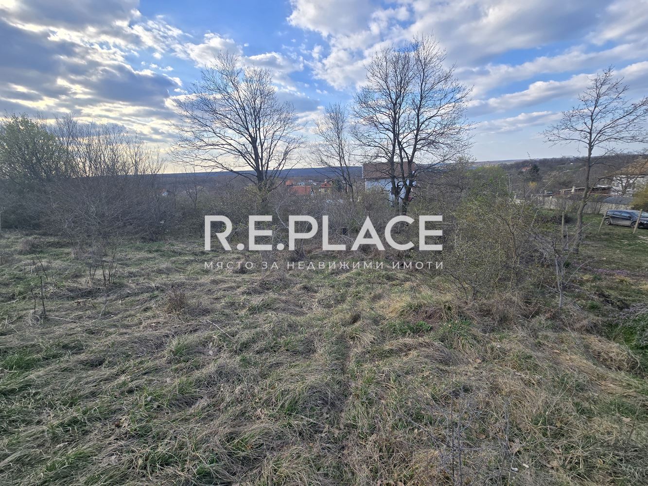 Панорамен парцел 989 кв.м в м-т Перчемлията, Варна – Идеален за проект с гледка