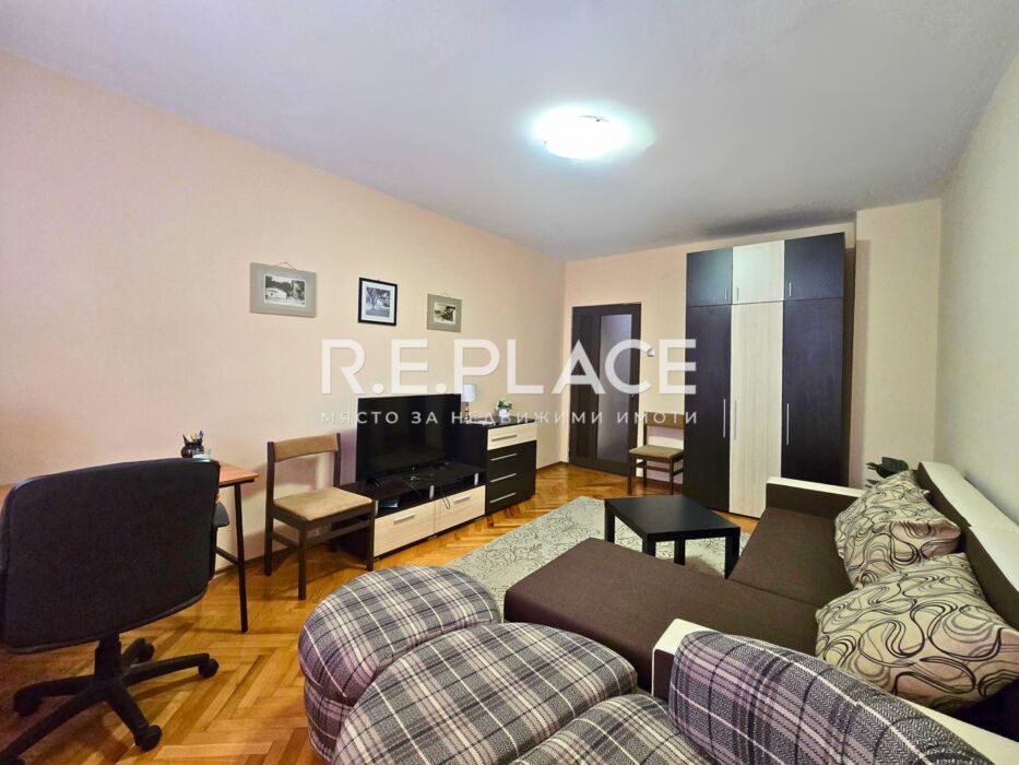 Тристаен апартамент под наем в квартал Чайка (Тенискортовете), гр. Варна