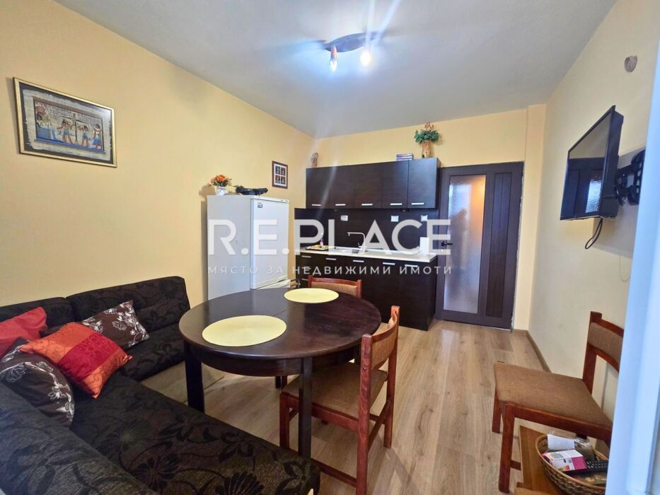 Тристаен апартамент под наем в квартал Чайка (Тенискортовете), гр. Варна