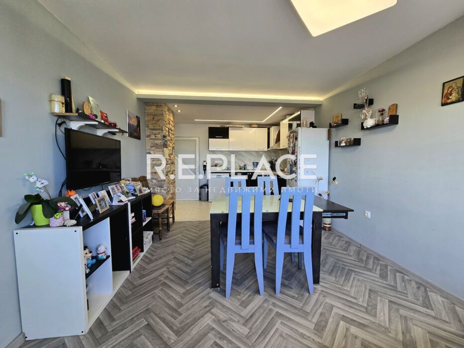 Тристаен апартамент с панорама към Варненското езеро! Гр. Варна