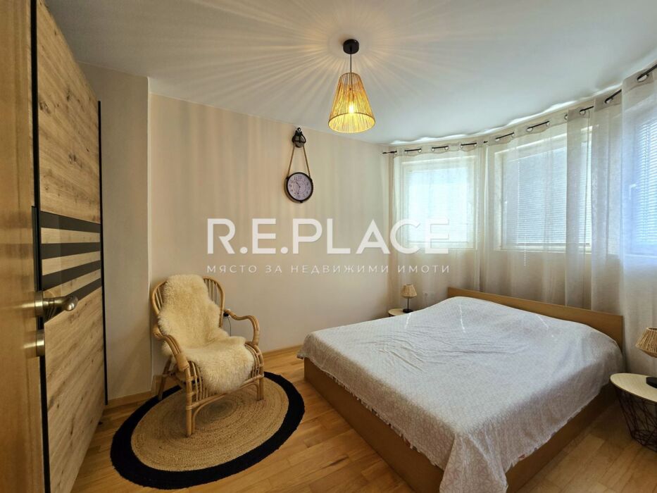 Ремонтиран апартамент с три стаи за продажба - гр. Варна