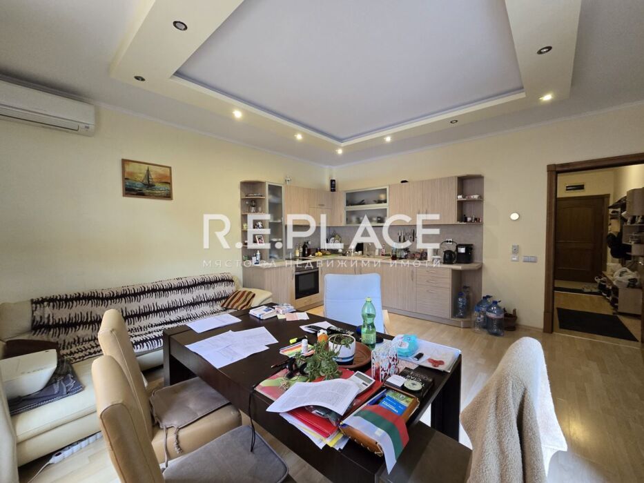 Уникален тристаен апартамент под наем в луксозен затворен комплекс – кв. Бриз, Варна