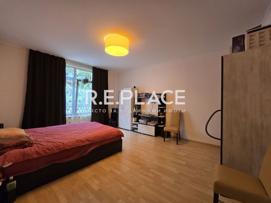 Уникален тристаен апартамент под наем в луксозен затворен комплекс – кв. Бриз, Варна