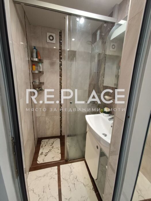 Продава 3-стаен тухлен апартамент в гр. Варна, кв.Чайка