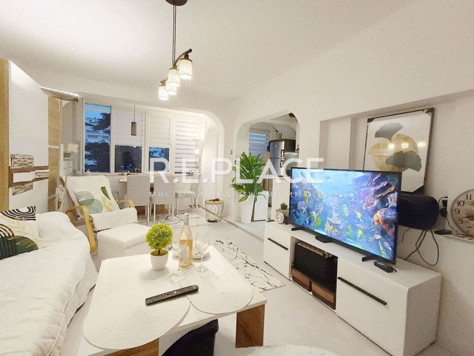 Продава 3-стаен тухлен апартамент в гр. Варна, кв.Чайка