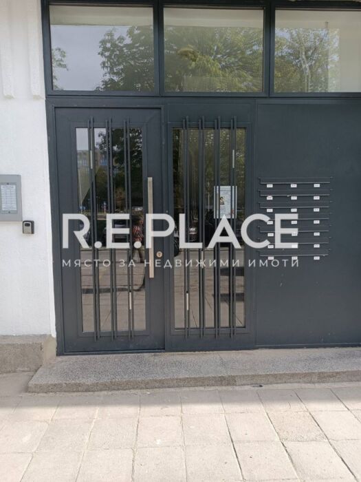 Продава 3-стаен тухлен апартамент в гр. Варна, кв.Чайка