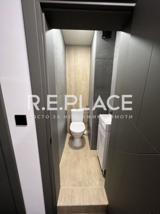 Продава четиристаен апартамент в гр. Варна, кв. Левски