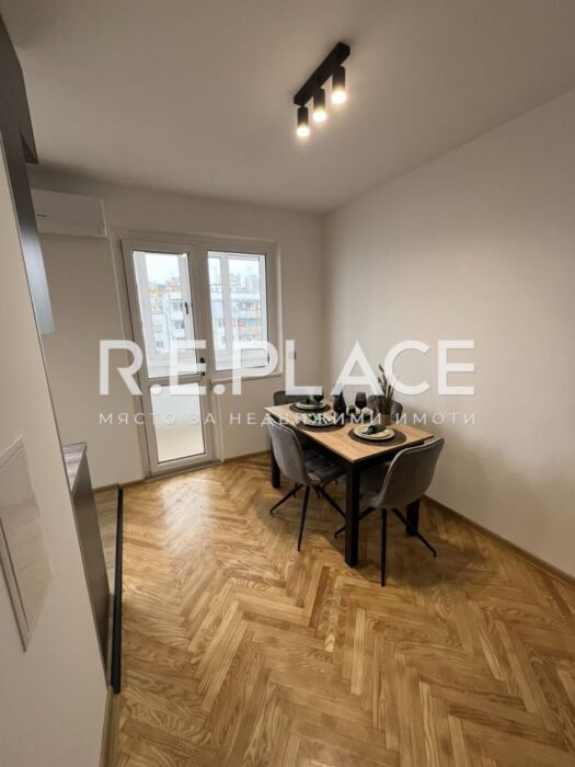 Продава четиристаен апартамент в гр. Варна, кв. Левски