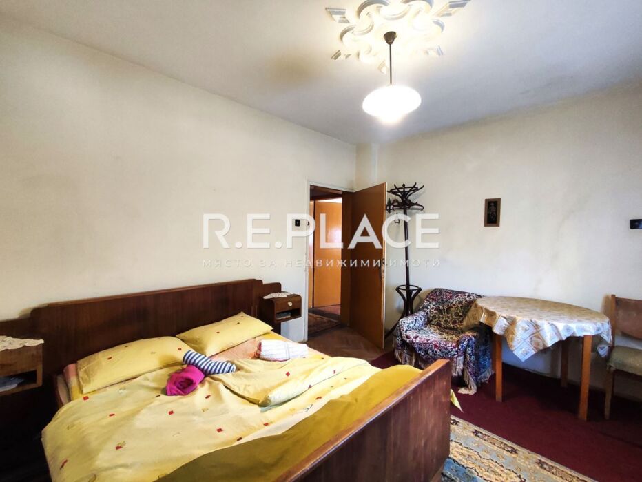 Продава тристаен апартамент в гр. Варна, квартал Чайка