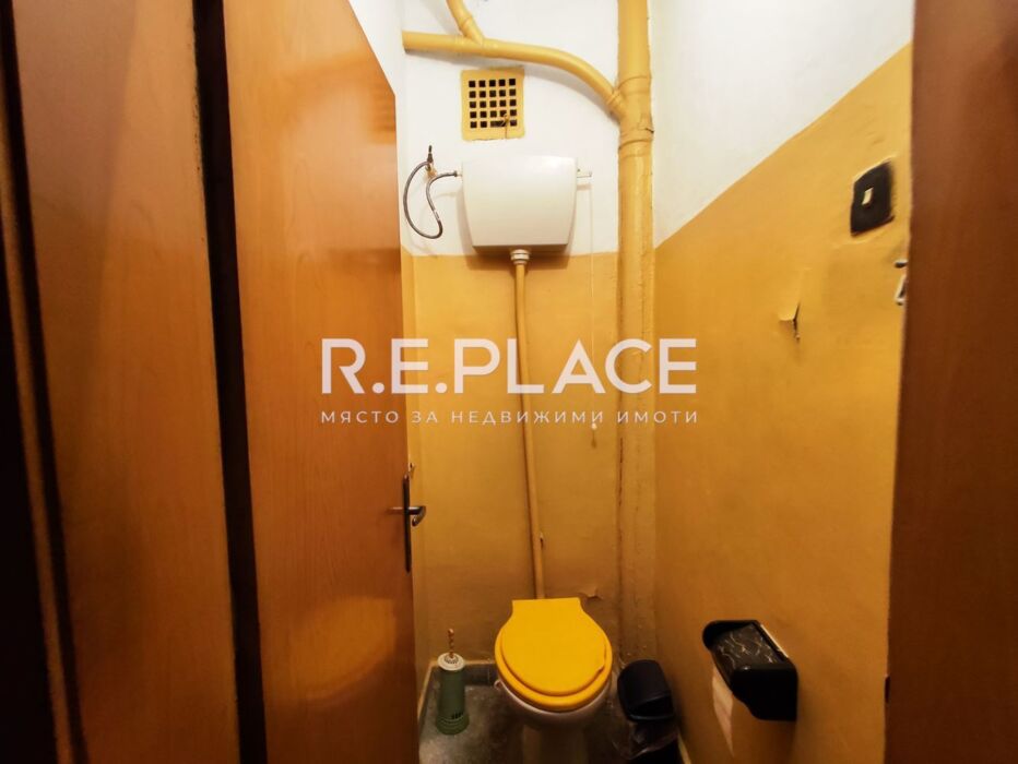 Продава тристаен апартамент в гр. Варна, квартал Чайка