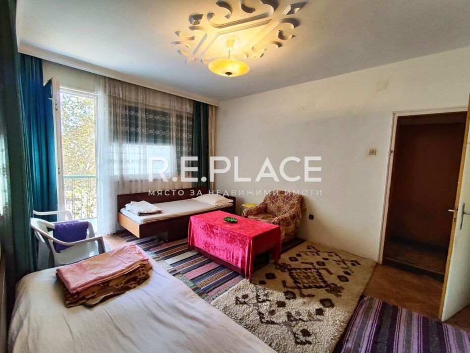 Продава тристаен апартамент в гр. Варна, квартал Чайка