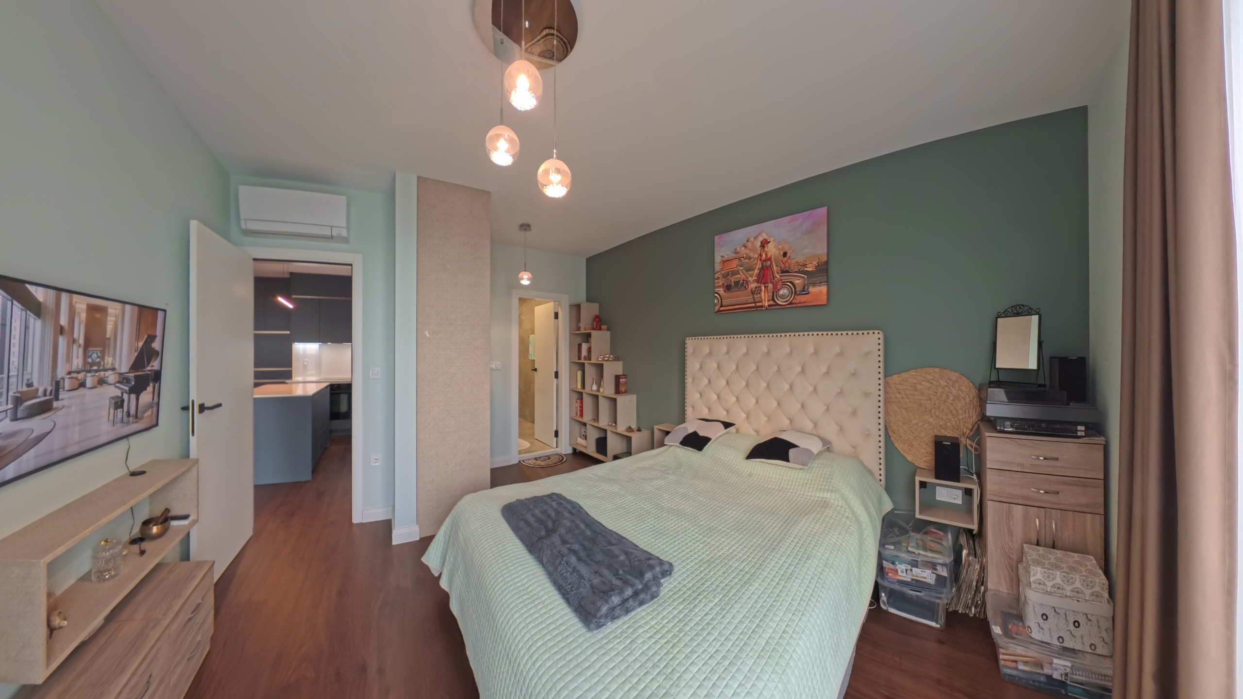 Родителска спалня със санитарно помещение