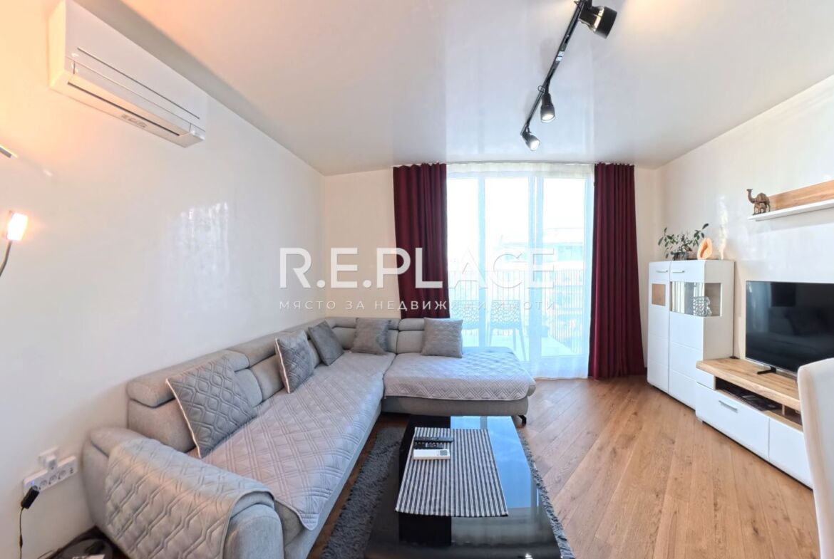 Продава тристаен апартамент в центъра на град Варна