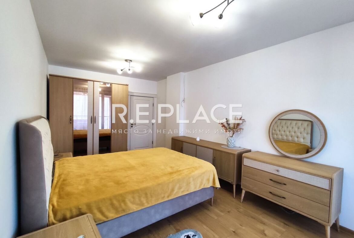 Продава тристаен апартамент в центъра на град Варна