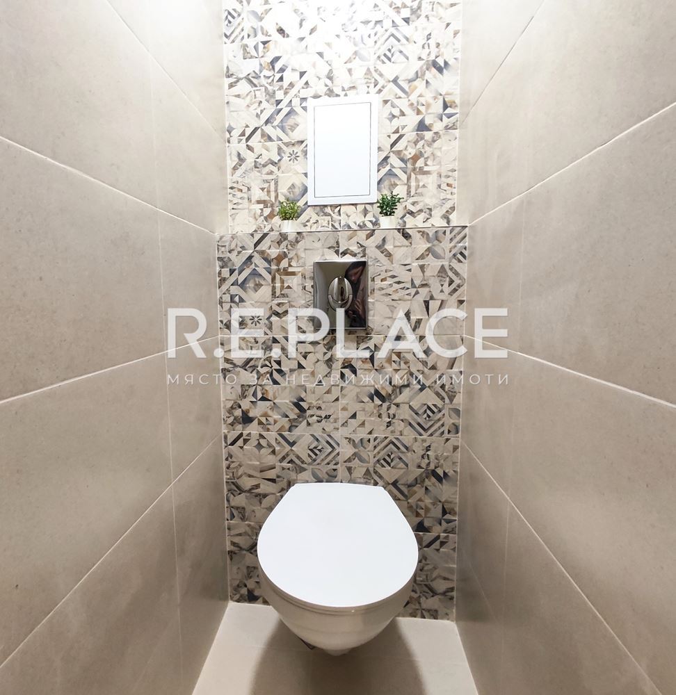 Продава четиристаен апартамент в гр. Варна, кв. Чайка