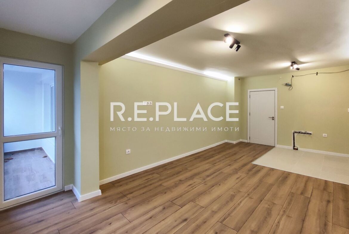 Продава четиристаен апартамент в гр. Варна, кв. Чайка