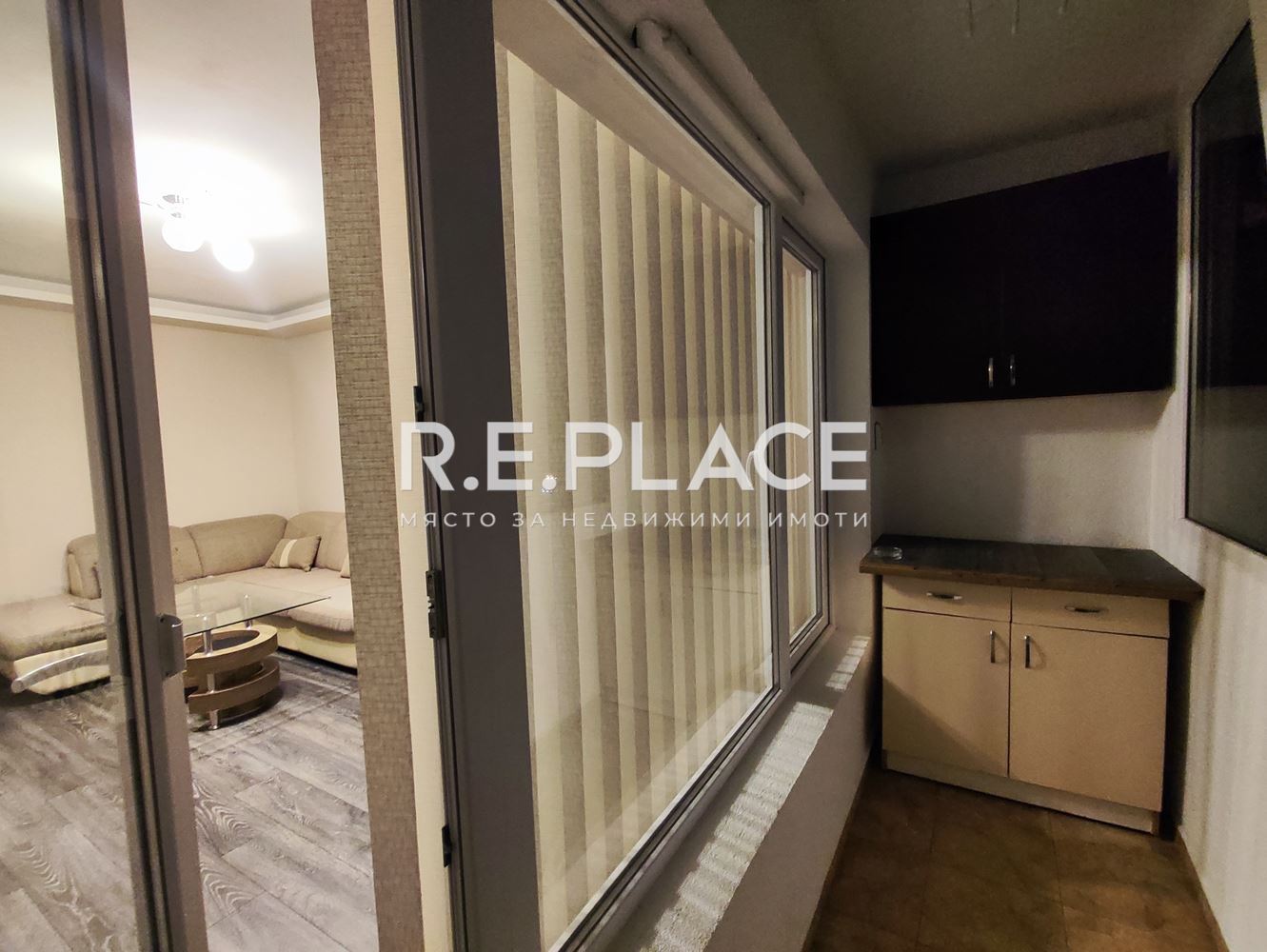 Продава апартамент с три стаи гр. Варна, жк. Владислав Варненчик