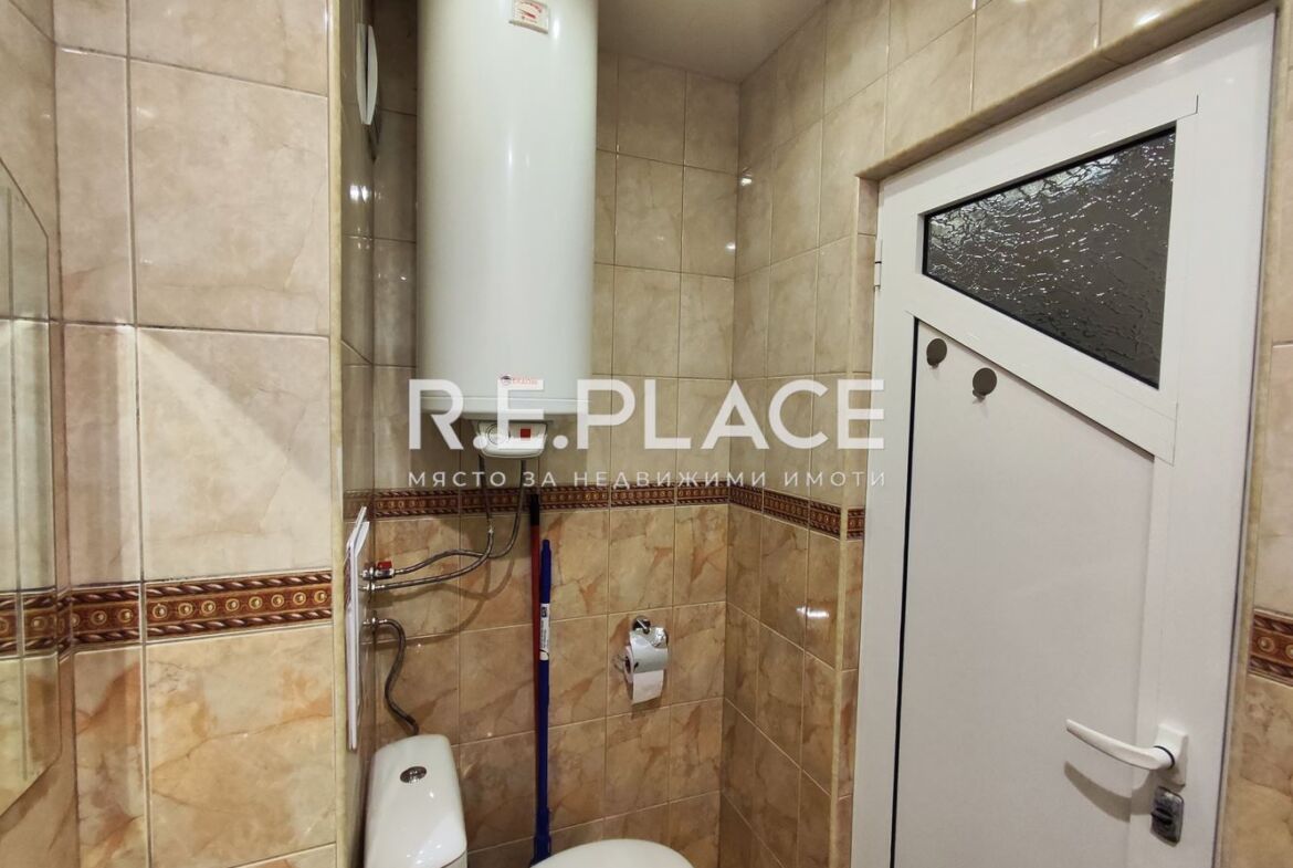 Продава апартамент с три стаи гр. Варна, жк. Владислав Варненчик