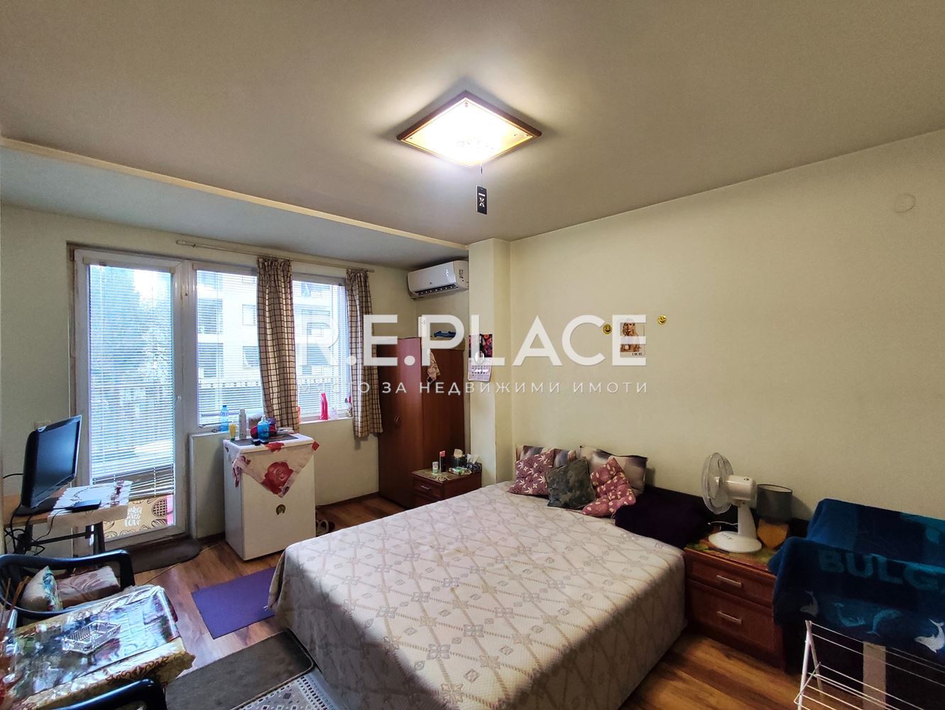 Продава двустаен апартамент в кв. Левски, гр. Варна