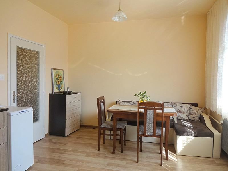 Двустаен апартамент под наем в кв. Младост, гр. Варна