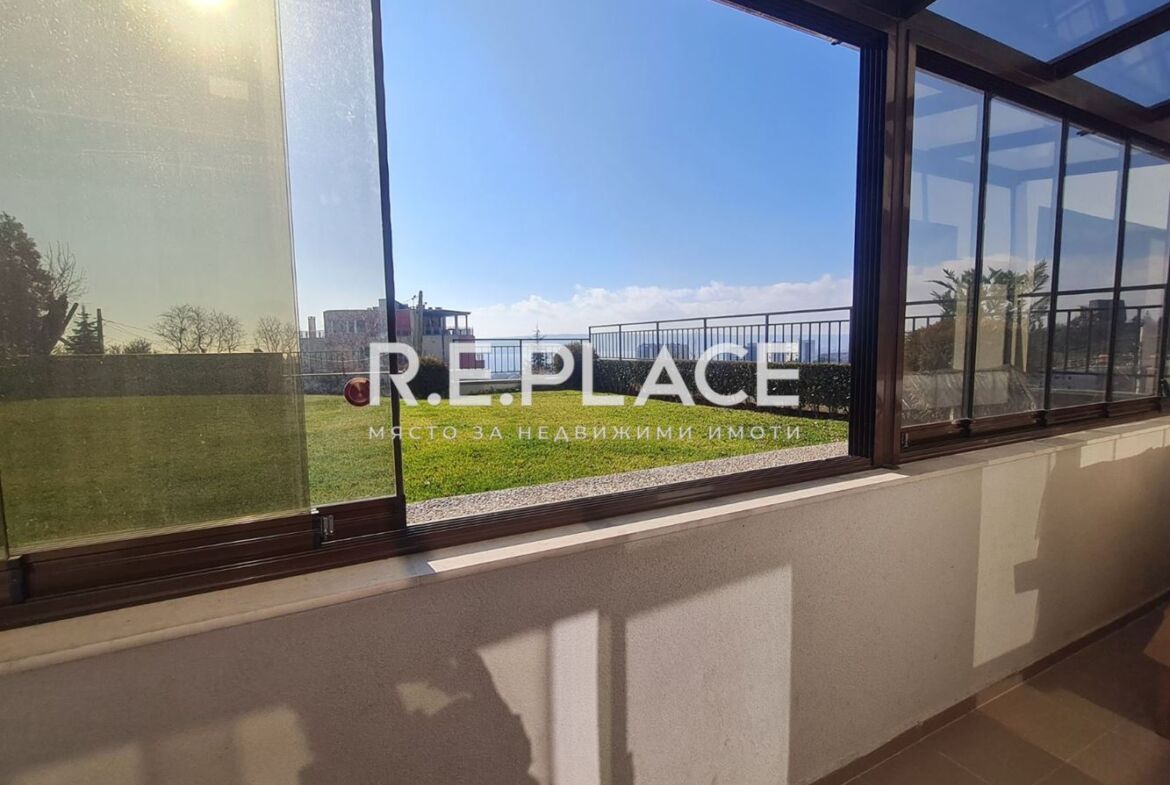 Продава двустаен апартамент гр. Варна, кв. Бриз