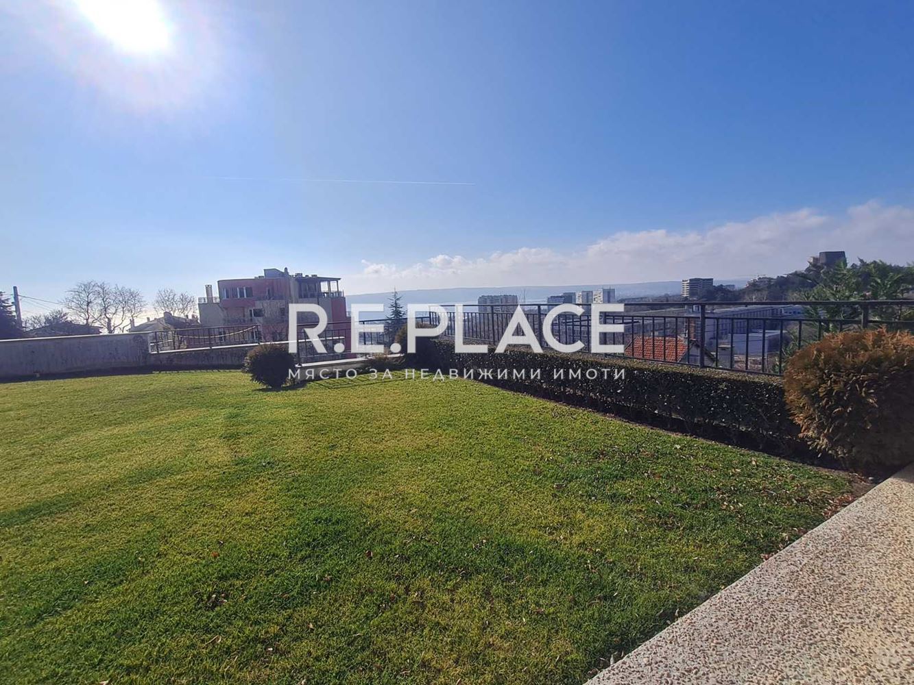 Продава двустаен апартамент гр. Варна, кв. Бриз