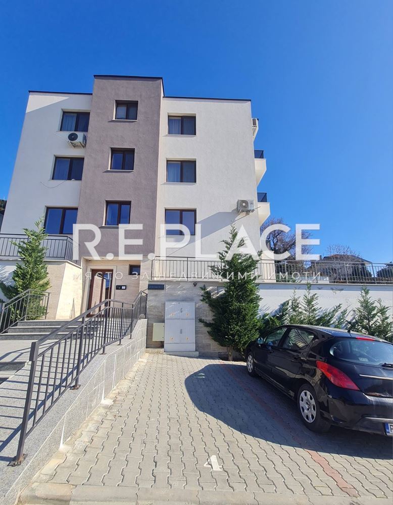 Продава двустаен апартамент гр. Варна, кв. Бриз