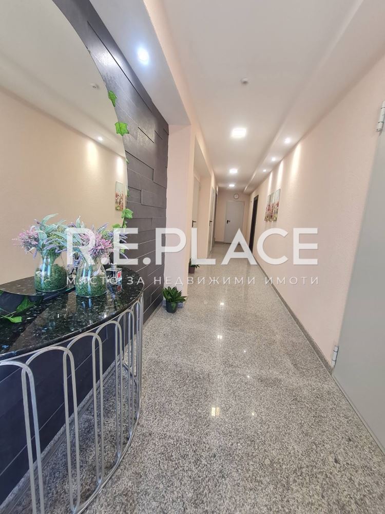 Продава двустаен апартамент гр. Варна, кв. Бриз