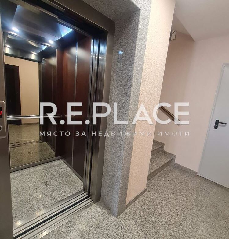 Продава двустаен апартамент гр. Варна, кв. Бриз