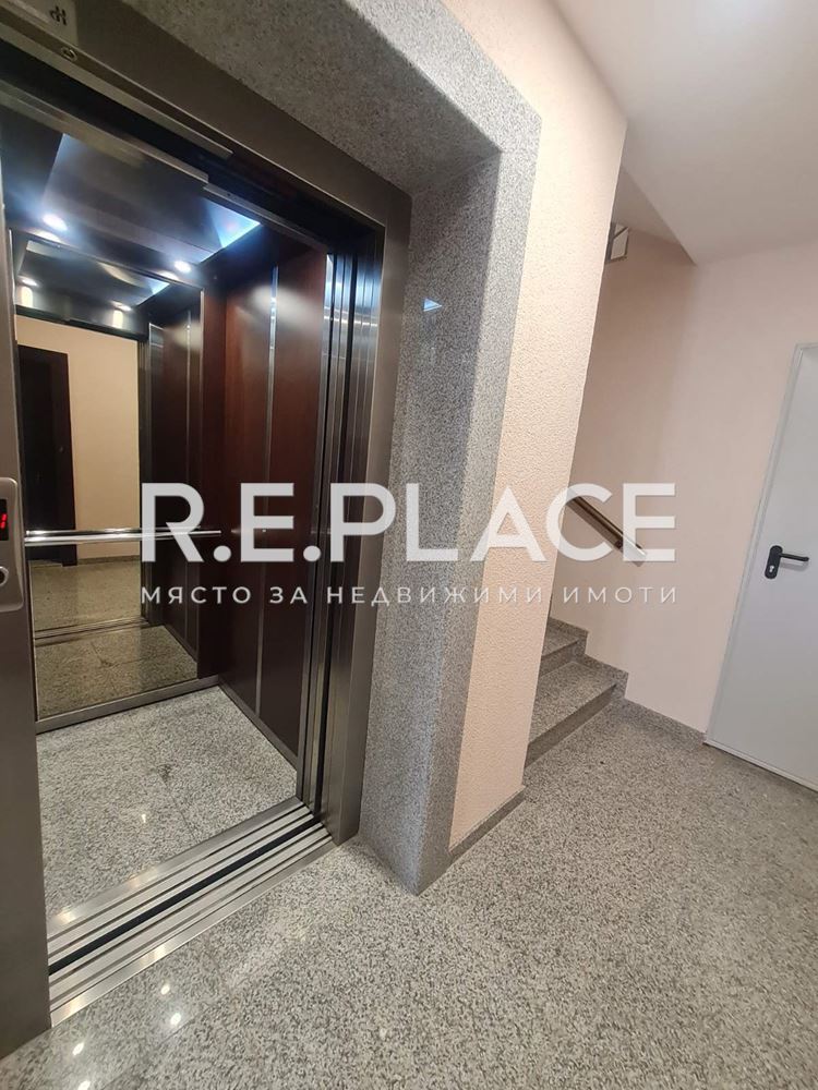 Продава двустаен апартамент гр. Варна, кв. Бриз