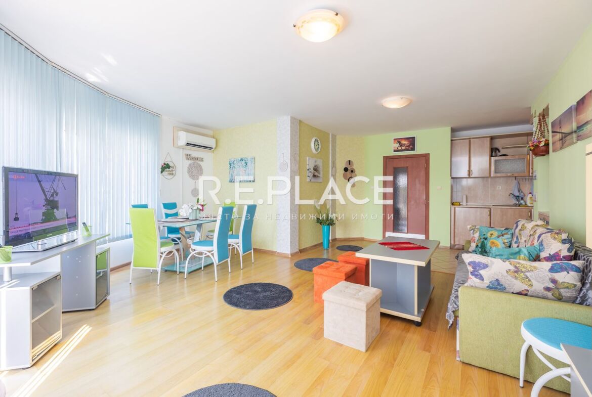 Дава под наем четиристаен апартамент, гр.Варна, Общината!