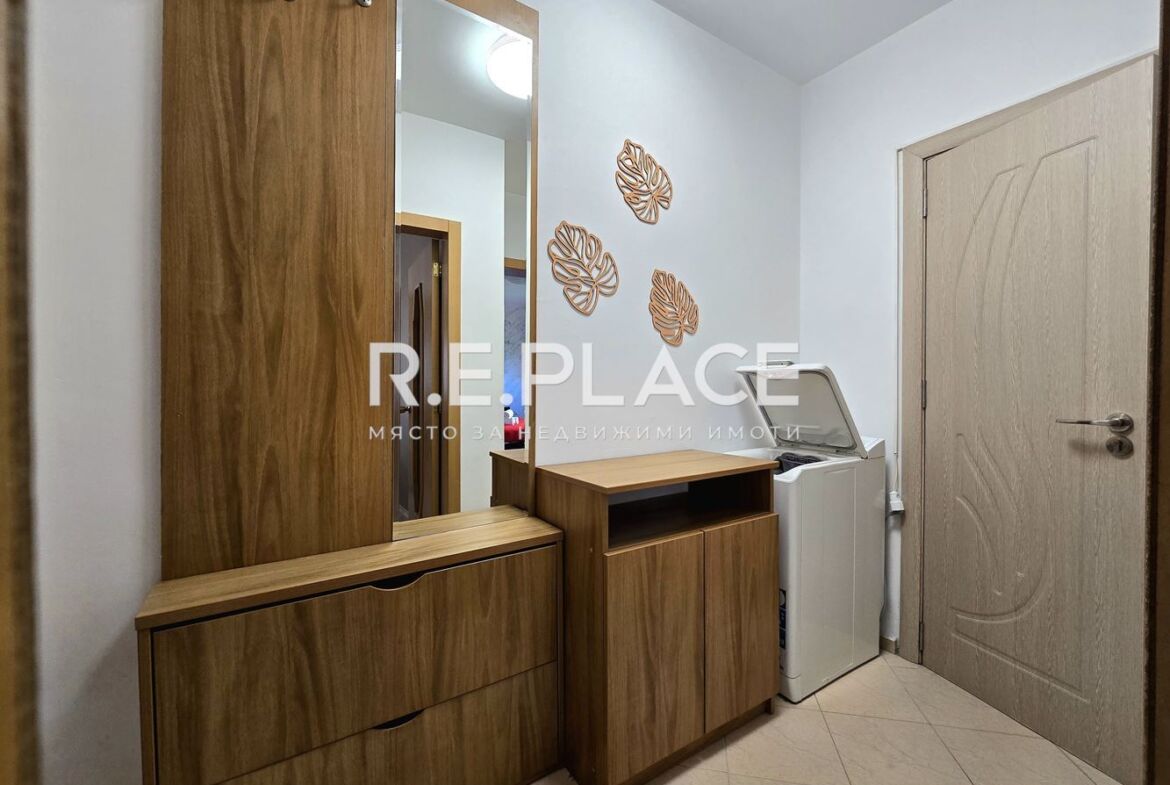 🏢 Двустаен апартамент с паркомясто – център, Варна (под Синият пазар)