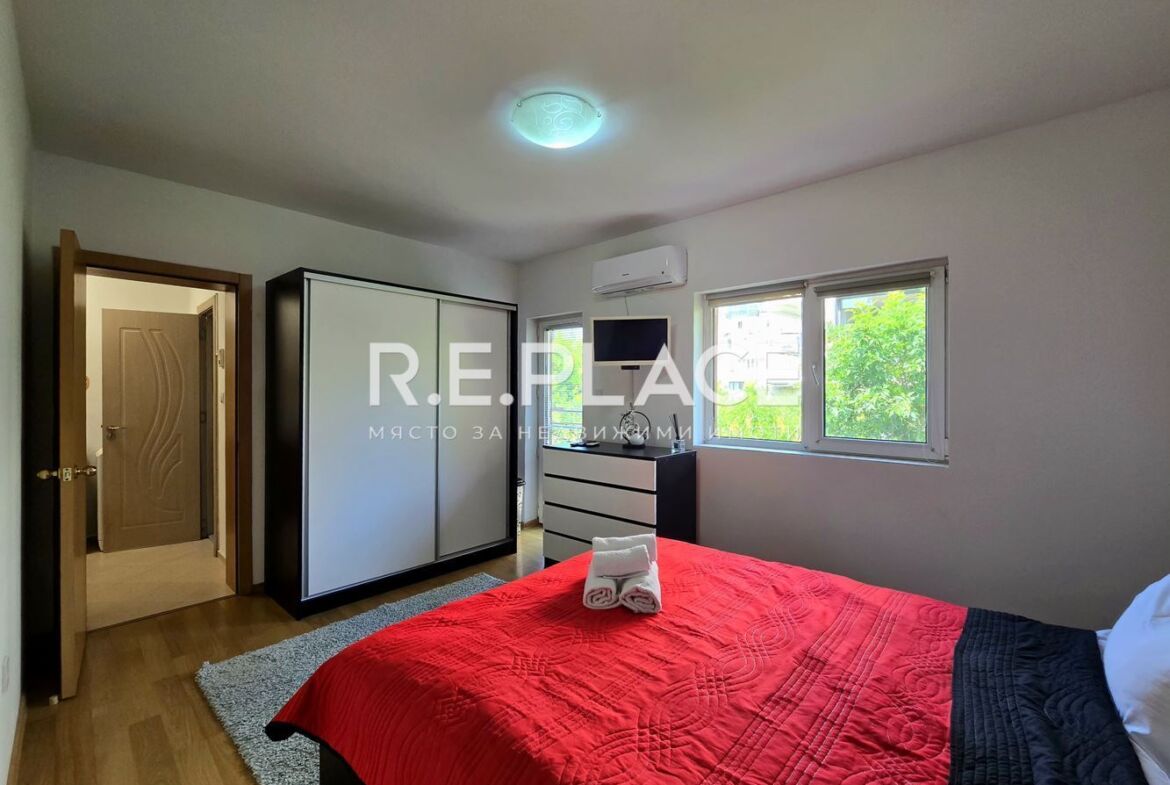 🏢 Двустаен апартамент с паркомясто – център, Варна (под Синият пазар)