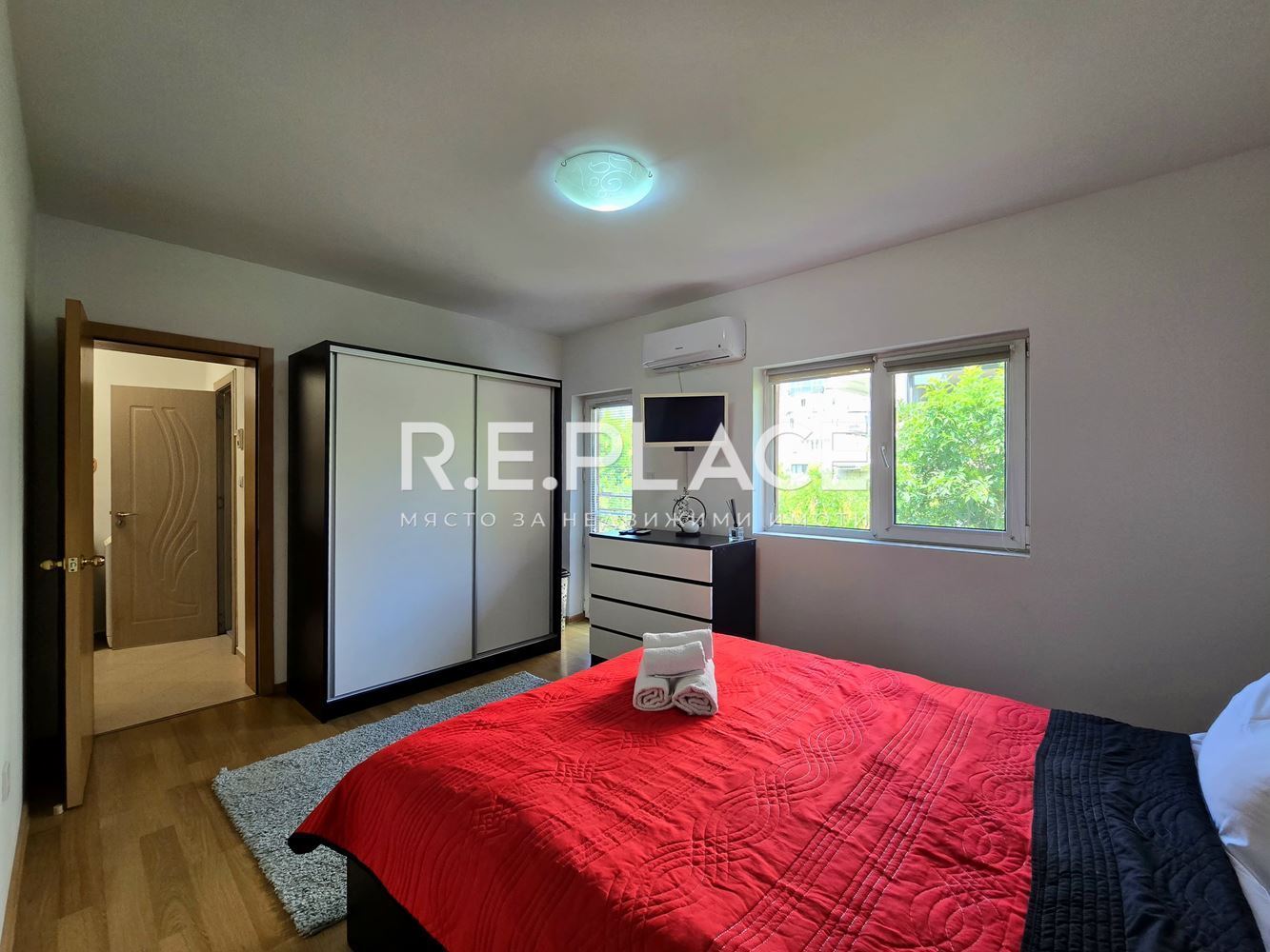 🏢 Двустаен апартамент с паркомясто – център, Варна (под Синият пазар)